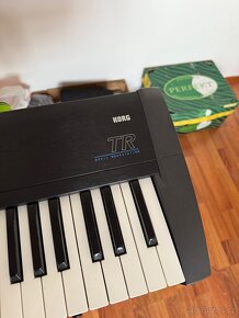 Korg TR76 - 5