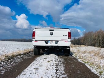 Dodge Ram 1500 4x4 - 5