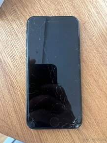 Prodám použivaný iPhone 7 128 GB - 5