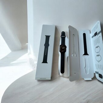 Apple watch 10 42 GPS Jet Black hiníkové - 5