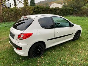 Peugeot 206+ rok 2011 nová STK 10/2026  perfektní stav - 5