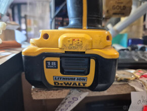 Aku příklepová vrtačka DeWALT DCD9, akumulátor 18V/2.0Ah - 5