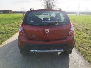 Dacia Sandero 1.6 Stepway, KLIMA, rok 2012 - 5