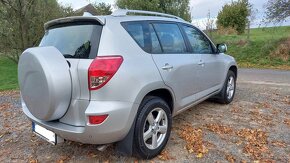 Toyota RAV4 2.0 vvti 112kw 4x4 automat ČR 71000km TOP STAV - 5