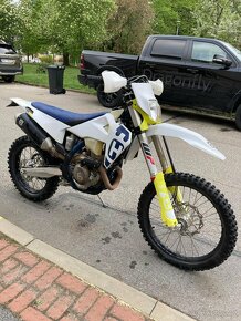 Husqvarna FE 350 model 2020, první majitel, 123 mth - 5