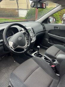 Hyundai i30 1,6 CRDI Comfort diesel - 5