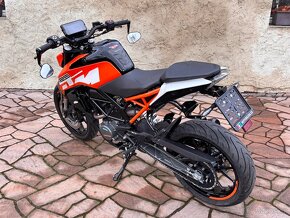 KTM Duke 125 2018, najeto 15600km - 5