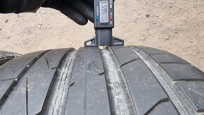 Letní pneu 235/40/19 Hankook - 5