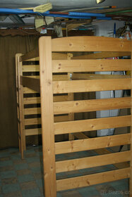 Dřevěná postel - 5