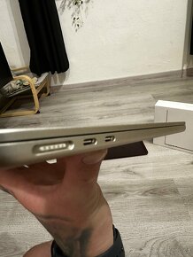 MacBook ‘M2 air 256g - 5