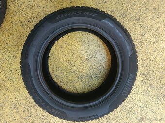 Pirelli SottoZero 3  215/55R17 94H - 5