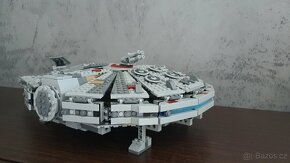 LEGO Star Wars 75105 Millennium Falcon - 5