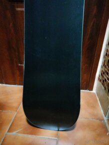 Prodám úplně nový snowboard TRANS 160cm dlouhý. - 5