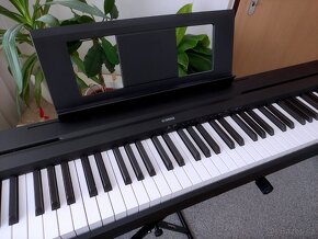 Stage piano Yamaha P-45 skvělý stav - 5