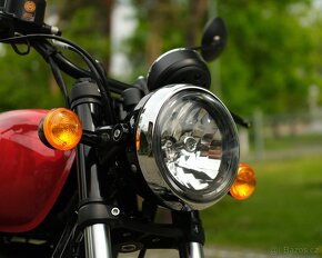 Royal Enfield Meteor 350 - FIREBALL RED - 5