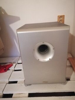 Magnat Betasub 30 aktivni subwoofer - 5