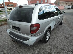 Chrysler Grand Voyager 2,8 CRD Aut. Stow´N Go 7míst 2004 - 5