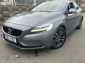 VOLVO V40 2.0 D2 8/2017 MOMENTUM, 6-RYCHL, ČR, STK 2026 - 5