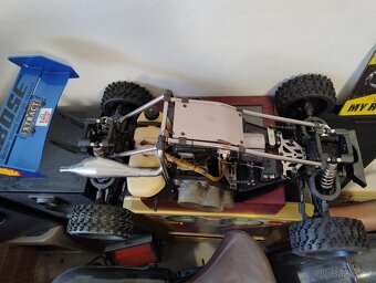 RC model Buggy fighter na benzin - 5