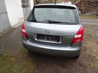 ŠKODA FABIA 1.4i 16V 63 kW,r.v.12/2011,najeto 89 000 km - 5