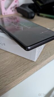 Google pixel 7, černý, ještě v  záruce. - 5