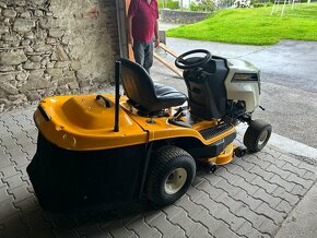 Prodám zahradní traktůrek Cub Cadet - 5