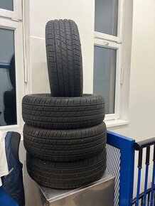 Pneumatiky 235 / 65R17 - 5