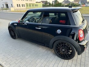 Mini Cooper S R56 1,6 turbo 180kw 2012, černá, JCW a SCHRAMM - 5