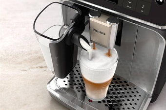 Espresso Philips Series 5500 LatteGo EP5543/90 bílé/chrom - 5