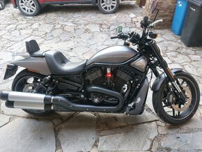 Harley Davidson  Night Rod Special  6800km Čr. 2016 - 5