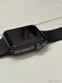 Použité Apple Watch 3 |42mm| GPS | Vesmírně šedá | hliník - 5