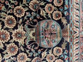 Perský luxusní koberec hedvábí na hedvábí HEREKE 135x80 - 5