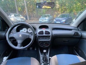 Peugeot 206 1.1 44 kW el.okna nové ČR 182tkm 2004 STK 11/26 - 5