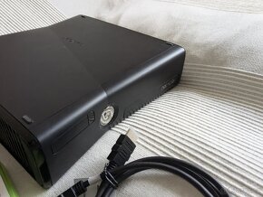 Xbox 360 Slim zamluveno  - 5