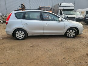 Hyundai i30 CW.1.6D,66kw, nová STK, rok 2009 - 5