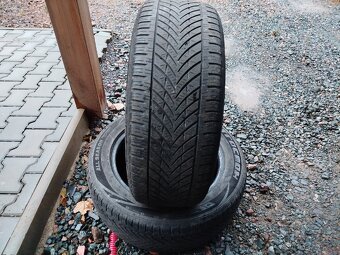 Pneu 235/55 R18 - 5