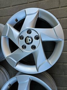 ALU kola disky Dacia Duster R16 5x114,3 ET50 6,5J - 5