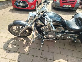 HARLEY DAVIDSON V-ROD - 5