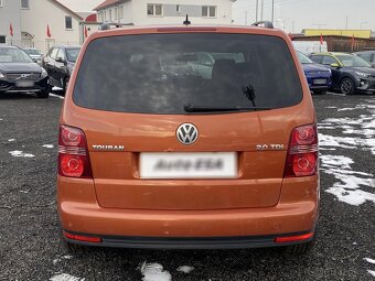 Volkswagen Touran 2.0TDi ,  103 kW nafta, 2009 - 5