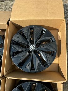 ORIGINÁL Alu Škoda PROPUS R18, 5x112 - TOP STAV - 5