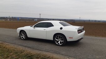 Dodge challenger 3.6 V6 - 5