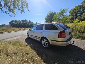 Škoda Octavia II 2.0 tdi elegance - 5