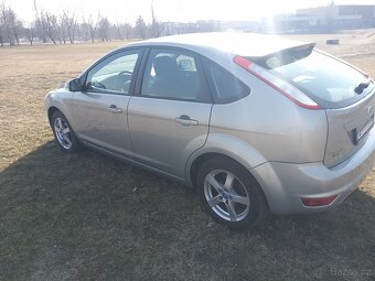 Ford Focus 1.6; r.v. 2009 - 5