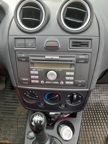 Ford Fiesta 2007 - 5