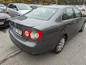 Volkswagen Jetta 1,9 TDI, 2009, nafta, manuál - 5