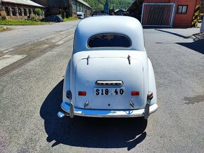 Škoda 1102 tudor, rok výroby 1950, platný Tp - 5