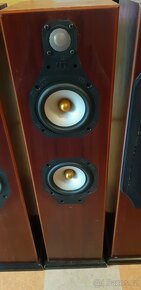 Monitor audio...celkem 4 sloupky a centr...nebo prodám jen 2 - 5