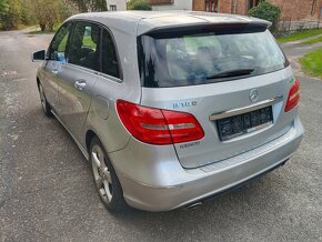 Mercedes-Benz B180 CDI  2013  manuál - 5