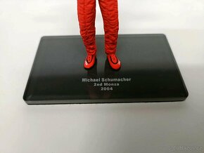 M.Schumacher figurka Ferrari F1 1:18 2004 - 5