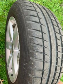 Prodám ALU kola5x112, 205/60 R16 letní pneu. - 5